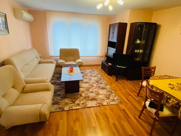 Дава се под наем Тристаен апартамент в Бургас, Възраждане - 90 кв.м за 714 € - Снимка #1