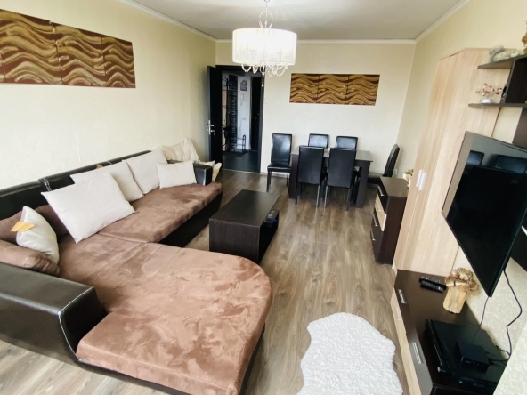 Дава се под наем Двустаен апартамент в Бургас, Лазур - 58 кв.м за 510 € - Снимка #1