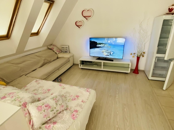 Дава се под наем Двустаен апартамент в Бургас, Възраждане - 120 кв.м за 510 € - Снимка #1