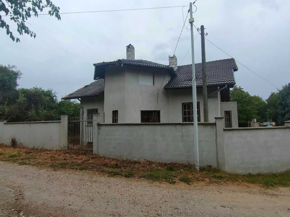 Къща в с. Синаговци, Област Видин - 462 кв.м за 184 €/кв.м - Снимка #1