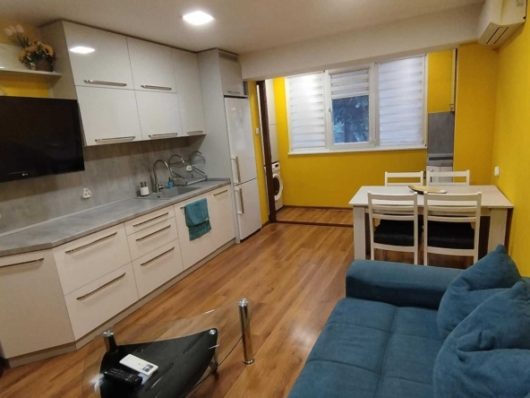 Дава се под наем Двустаен апартамент в Димитровград - 45 кв.м за 255 € - Снимка #1