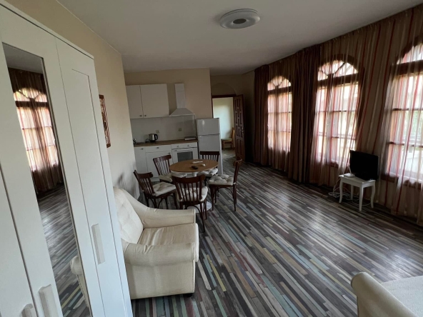 Дава се под наем Къща в Карлово - 70 кв.м за 300 € - Снимка #1