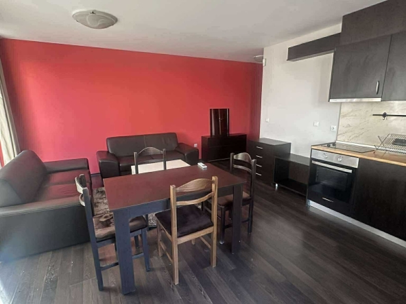 Дава се под наем Тристаен апартамент в София, Иван Вазов - 80 кв.м за 765 € - Снимка #1