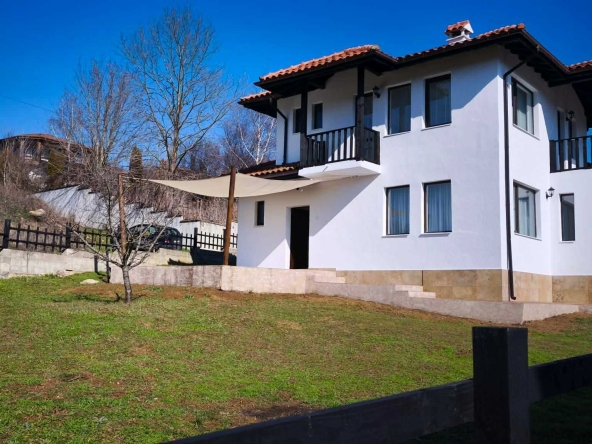 Къща в Добрич, Кралска зона - 122 кв.м за 610 €/кв.м - Снимка #1