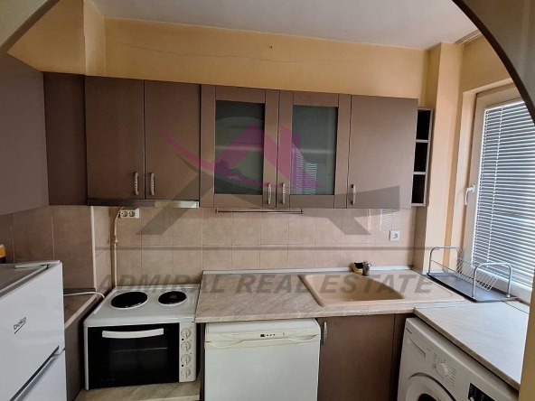 Дава се под наем Двустаен апартамент в Варна, Младост 1 - 55 кв.м за 398.82 € - Снимка #1