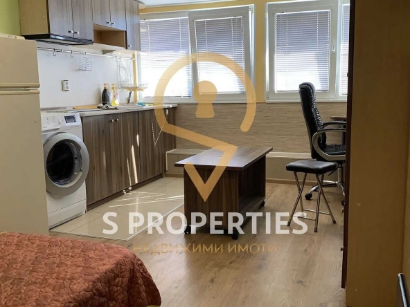 Дава се под наем  в Варна, Център - 20 кв.м за 259.08 € - Снимка #1