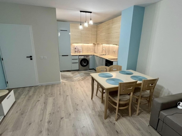 Дава се под наем Двустаен апартамент в Варна, Трошево - 65 кв.м за 435 € - Снимка #1