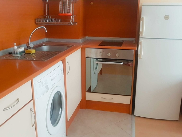 Дава се под наем Двустаен апартамент в Бургас, Лазур - 50 кв.м за 350 € - Снимка #1