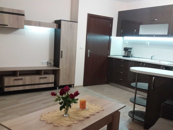 Дава се под наем Двустаен апартамент в Пловдив, Кючук Париж - 72 кв.м за 357 € - Снимка #1