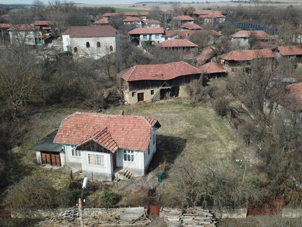 Къща в с. Малки Вършец, Област Габрово - 59 кв.м за 476 €/кв.м - Снимка #1