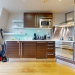 Дава се под наем Двустаен апартамент в София, Център - 62 кв.м за 401.88 € - Снимка #1