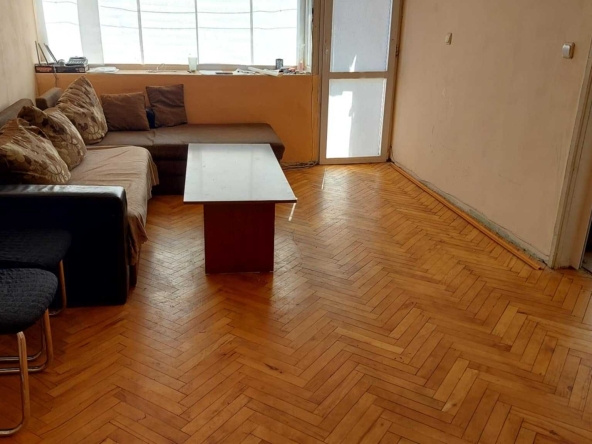 Тристаен апартамент в Хасково, Любен Каравелов - 89 кв.м за 1003 €/кв.м - Снимка #1