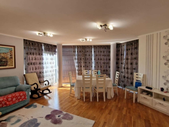 Многостаен апартамент в Русе, Център - 154 кв.м за 944 €/кв.м - Снимка #1