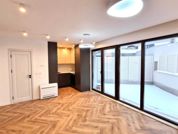 Едностаен апартамент в Русе, Център - 40 кв.м за 1243 €/кв.м - Снимка #1