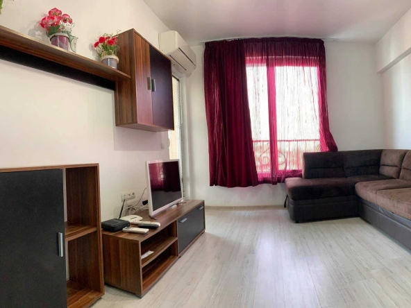 Дава се под наем Двустаен апартамент в Бургас, Лазур - 70 кв.м за 275 € - Снимка #1