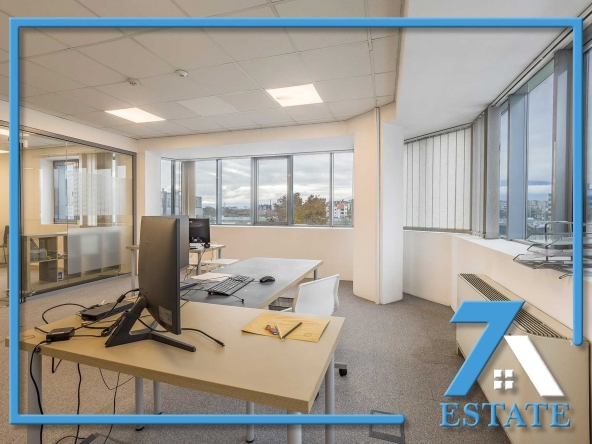 Дава се под наем Магазин в София, Хаджи Димитър - 152 кв.м за 1368 € - Снимка #1