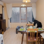 Дава се под наем Двустаен апартамент в к.к. Св.Св. Константин и Елена - 60 кв.м за 400 € - Снимка #1