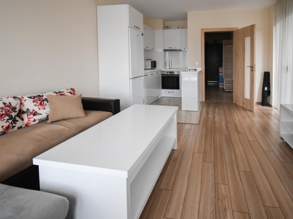 Дава се под наем Двустаен апартамент в София, Витоша - 70 кв.м за 675 € - Снимка #1