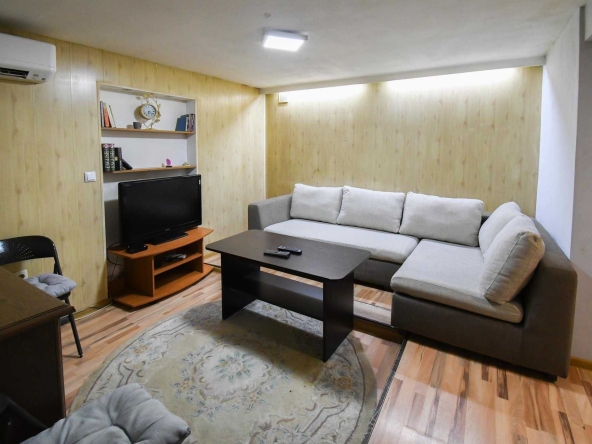 Дава се под наем Двустаен апартамент в София, Банишора - 60 кв.м за 323.85 € - Снимка #1