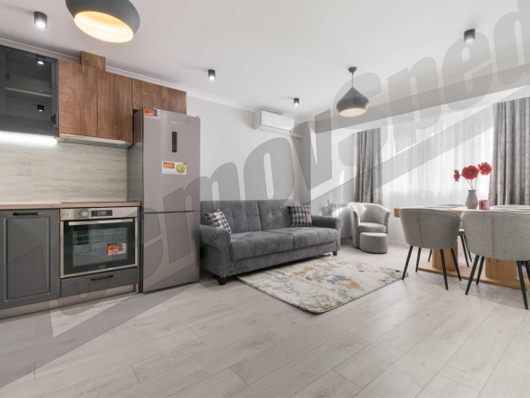 Тристаен апартамент в Бургас, Изгрев - 62 кв.м за 1522 €/кв.м - Снимка #1