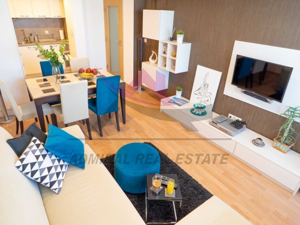 Дава се под наем Тристаен апартамент в Варна, Колхозен пазар - 90 кв.м за 425 € - Снимка #1