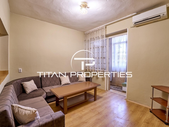 Дава се под наем Двустаен апартамент в Пловдив, Център - 80 кв.м за 390 € - Снимка #1