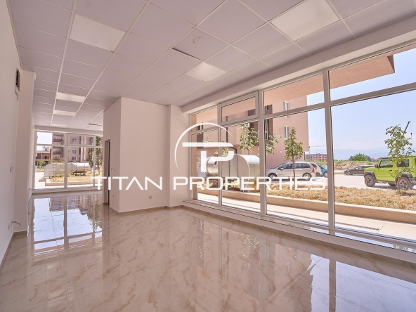 Дава се под наем Магазин в Пловдив, Христо Смирненски - 50 кв.м за 700 € - Снимка #1