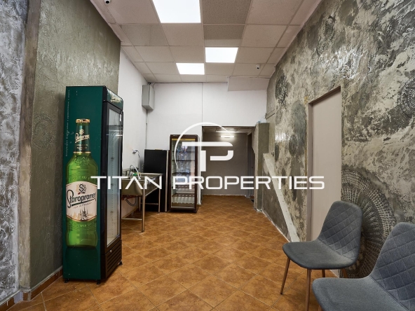 Дава се под наем Заведение в Пловдив, Център - 100 кв.м за 650 € - Снимка #1