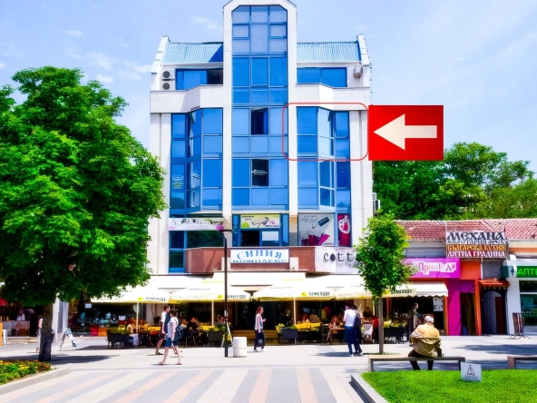 Дава се под наем Офис в Плевен, Дружба 1 - 28 кв.м за 153 € - Снимка #1