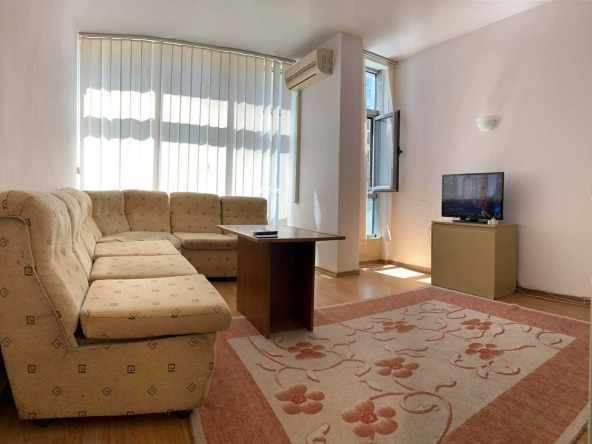 Дава се под наем Двустаен апартамент в Бургас, Братя Миладинови - 43 кв.м за 178.5 € - Снимка #1