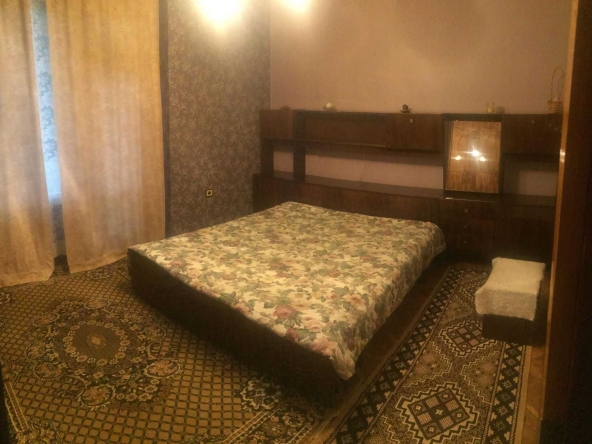 Дава се под наем Двустаен апартамент в София, Лозенец - 70 кв.м за 323.85 € - Снимка #1