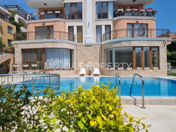 Тристаен апартамент в Свети Влас - 88 кв.м за 736 €/кв.м - Снимка #1