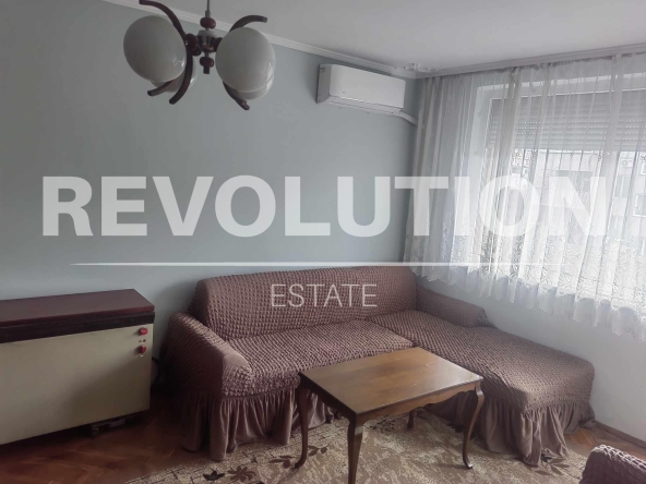 Дава се под наем Тристаен апартамент в Варна, Нептун - 70 кв.м за 550 € - Снимка #1