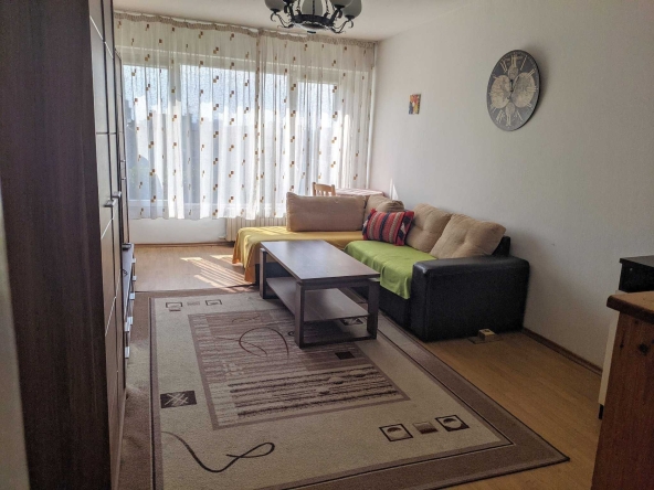 Дава се под наем Тристаен апартамент в София, Света Троица - 110 кв.м за 600 € - Снимка #1