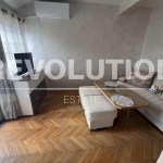 Дава се под наем Двустаен апартамент в Варна, Център - 56 кв.м за 375 € - Снимка #1