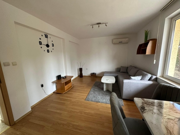 Дава се под наем Двустаен апартамент в Варна, Бриз - 60 кв.м за 450 € - Снимка #1