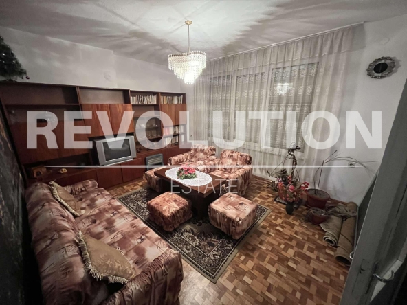 Дава се под наем Четиристаен апартамент в Пловдив, Захарна фабрика - 86 кв.м за 350 € - Снимка #1