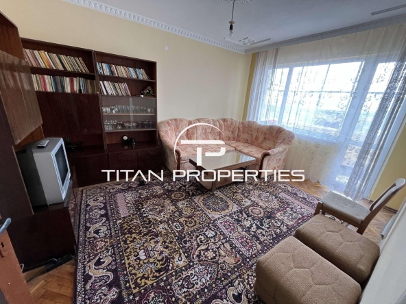 Дава се под наем Двустаен апартамент в Варна, Базар Левски - 70 кв.м за 375 € - Снимка #1