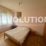 Дава се под наем Тристаен апартамент в Пловдив, Кючук Париж - 90 кв.м за 325 € - Снимка #1