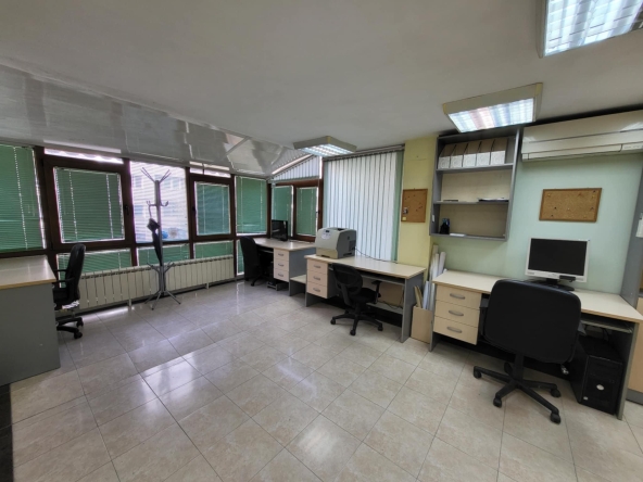 Дава се под наем Офис в София, Център - 60 кв.м за 1500 € - Снимка #1