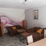 Дава се под наем Тристаен апартамент в Бургас, Възраждане - 110 кв.м за 561 € - Снимка #1