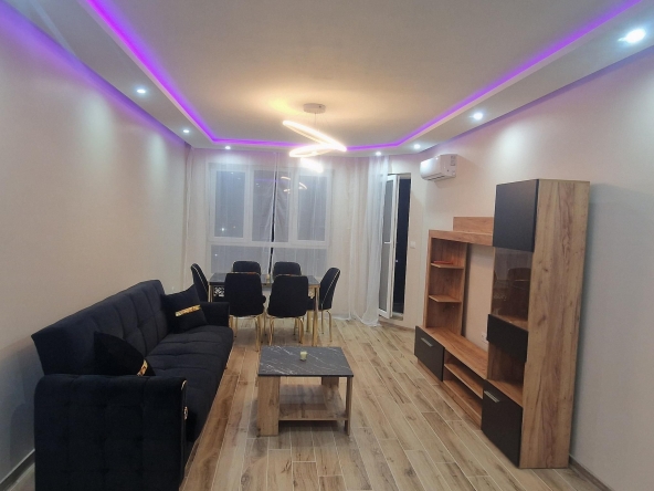 Дава се под наем Двустаен апартамент в Пловдив, Остромила - 68 кв.м за 510 € - Снимка #1