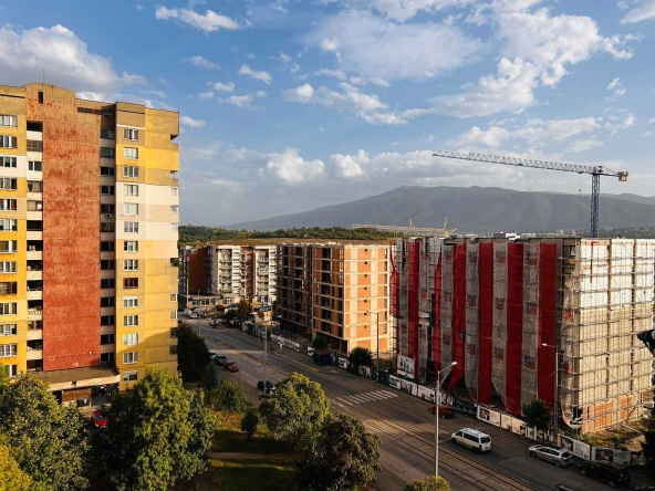 Дава се под наем Едностаен апартамент в София, Люлин 5 - 40 кв.м за 325 € - Снимка #1