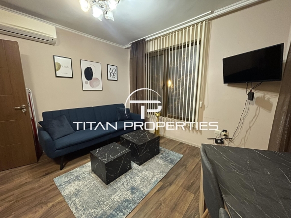 Дава се под наем Тристаен апартамент в Варна, Център - 80 кв.м за 650 € - Снимка #1