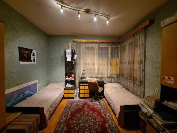 Тристаен апартамент в Хасково, Център - 82 кв.м за 1151 €/кв.м - Снимка #1