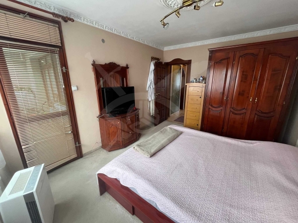 Многостаен апартамент в Пловдив, Кършияка - 110 кв.м за 1628 €/кв.м - Снимка #1