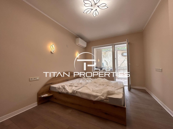 Дава се под наем Тристаен апартамент в Варна, Бриз - 100 кв.м за 750 € - Снимка #1