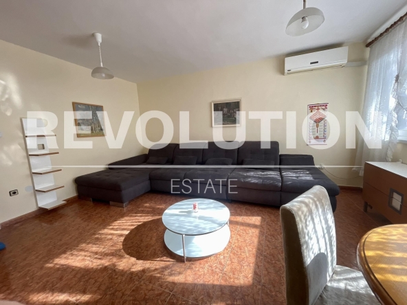 Дава се под наем Тристаен апартамент в Варна, Чаталджа - 82 кв.м за 500 € - Снимка #1