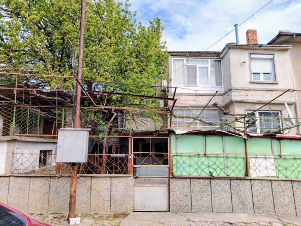 Къща в с. Калипетрово, Област Силистра - 90 кв.м за 963 €/кв.м - Снимка #1