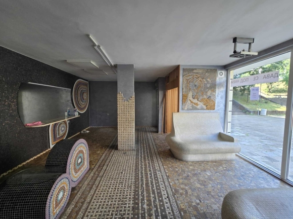 Дава се под наем Магазин в Велико Търново, Център - 70 кв.м за 408 € - Снимка #1